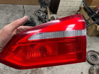 bontott FORD FOCUS III Jobb Belső Hátsó Lámpa