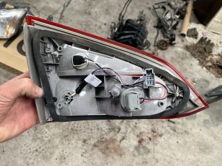 bontott FORD FOCUS III Jobb Belső Hátsó Lámpa