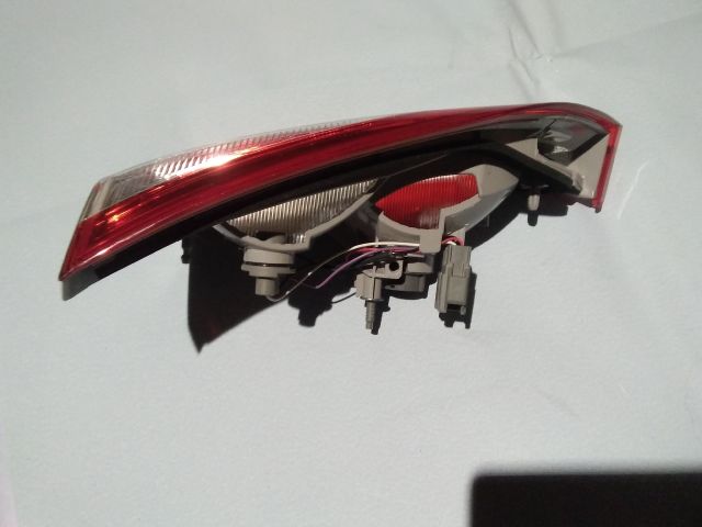 bontott FORD FOCUS III Jobb Belső Hátsó Lámpa