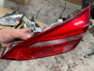 bontott FORD FOCUS III Jobb Belső Hátsó Lámpa