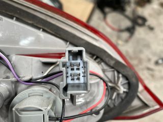 bontott FORD FOCUS III Jobb Belső Hátsó Lámpa