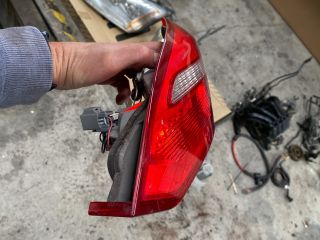 bontott FORD FOCUS III Jobb Belső Hátsó Lámpa