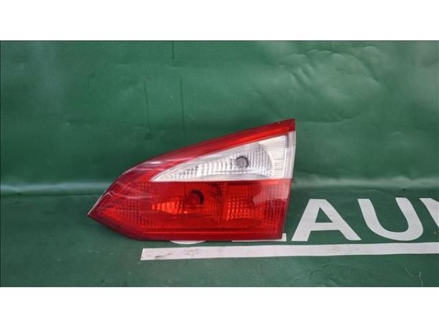 bontott FORD FOCUS III Jobb Belső Hátsó Lámpa