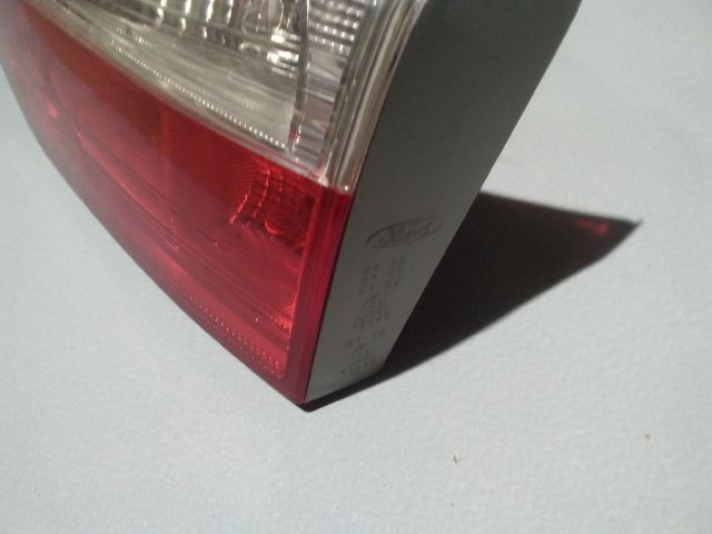 bontott FORD FOCUS III Jobb Belső Hátsó Lámpa