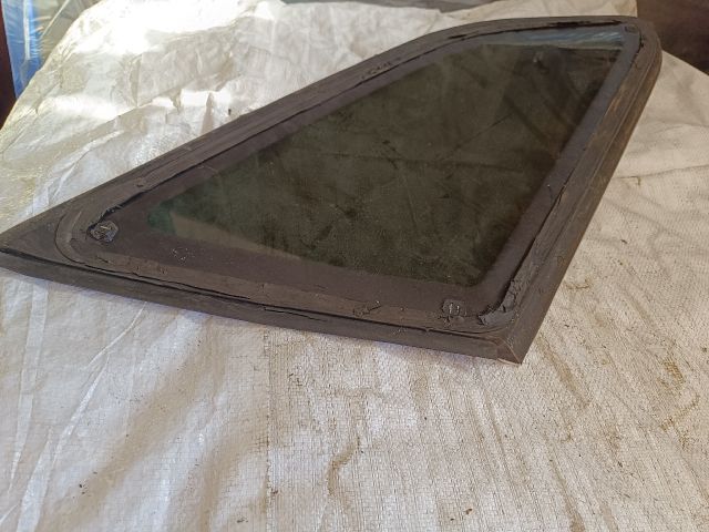 bontott FORD FOCUS III Jobb C Oszlop Oldalablak Üveg