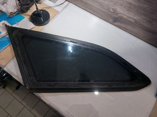 bontott FORD FOCUS III Jobb C Oszlop Oldalablak Üveg