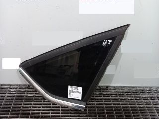 bontott FORD FOCUS III Jobb C Oszlop