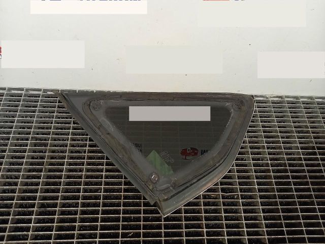 bontott FORD FOCUS III Jobb C Oszlop