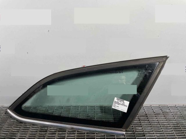 bontott FORD FOCUS III Jobb C Oszlop