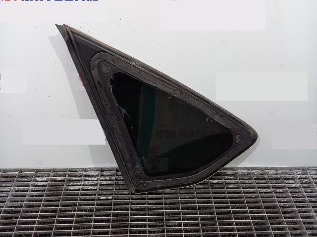 bontott FORD FOCUS III Jobb C Oszlop