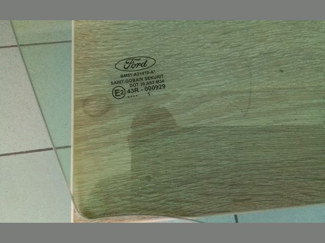 bontott FORD FOCUS III Jobb első Ablak