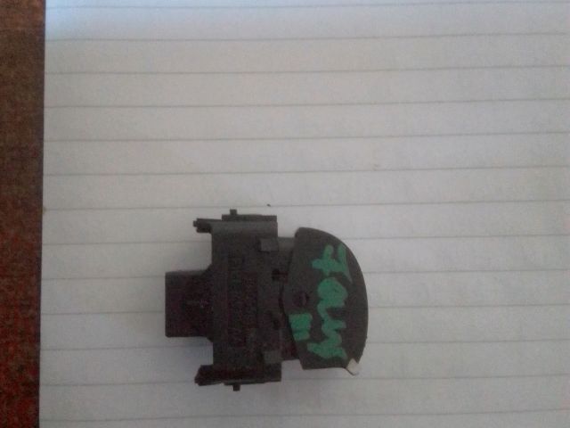 bontott FORD FOCUS III Jobb első Ablakemelő Kapcsoló