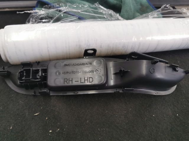 bontott FORD FOCUS III Jobb első Ablakemelő Kapcsoló