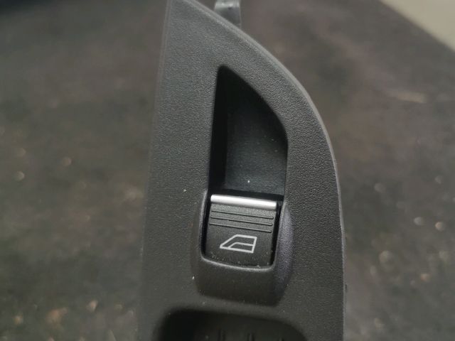 bontott FORD FOCUS III Jobb első Ablakemelő Kapcsoló