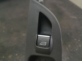bontott FORD FOCUS III Jobb első Ablakemelő Kapcsoló