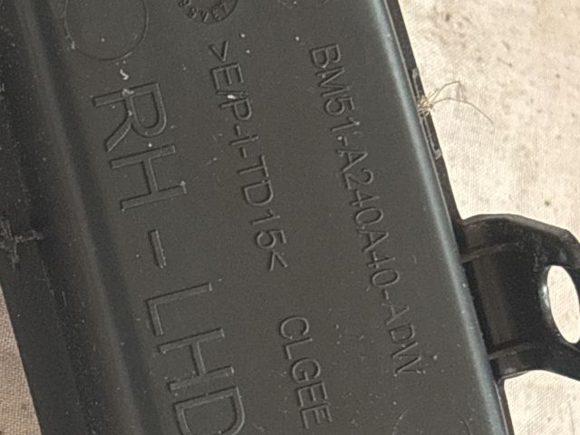 bontott FORD FOCUS III Jobb első Ablakemelő Kapcsoló