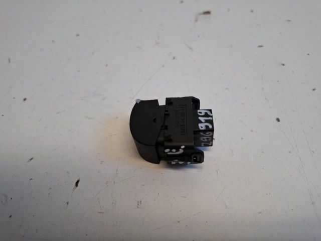 bontott FORD FOCUS III Jobb első Ablakemelő Kapcsoló