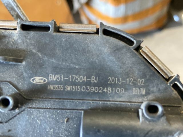 bontott FORD FOCUS III Jobb első Ablakemelő Motor