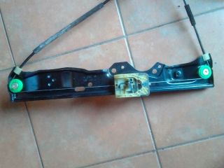 bontott FORD FOCUS III Jobb első Ablakemelő Szerkezet (Elektromos)