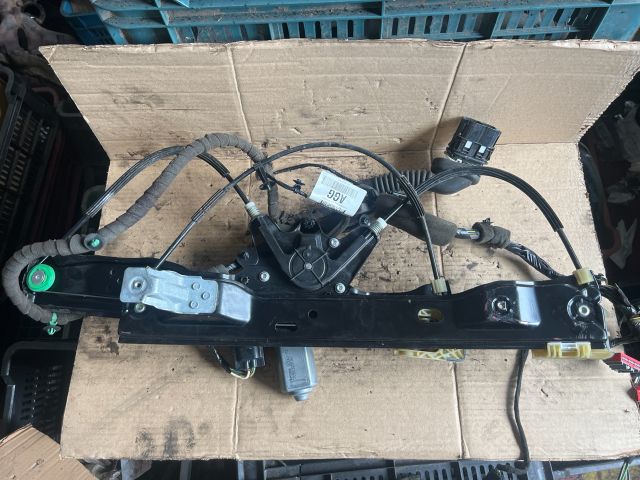 bontott FORD FOCUS III Jobb első Ablakemelő Szerkezet (Elektromos)