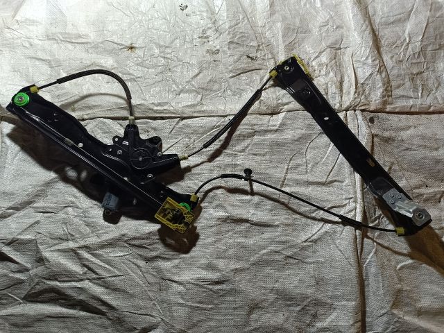 bontott FORD FOCUS III Jobb első Ablakemelő Szerkezet (Elektromos)