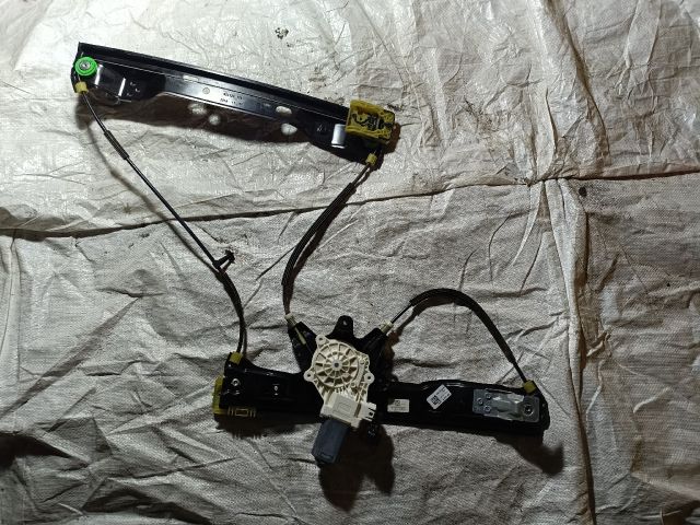 bontott FORD FOCUS III Jobb első Ablakemelő Szerkezet (Elektromos)