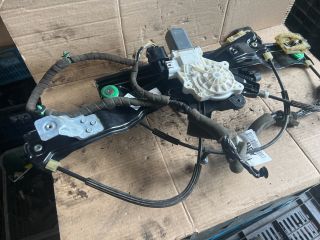 bontott FORD FOCUS III Jobb első Ablakemelő Szerkezet (Elektromos)