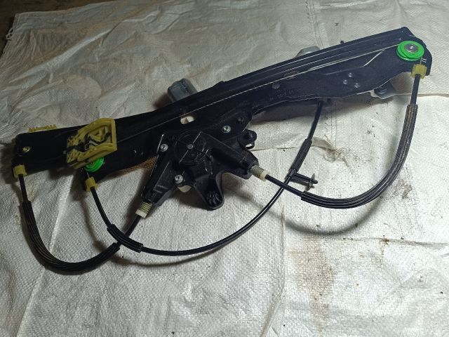 bontott FORD FOCUS III Jobb első Ablakemelő Szerkezet (Elektromos)