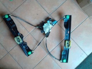 bontott FORD FOCUS III Jobb első Ablakemelő Szerkezet (Elektromos)