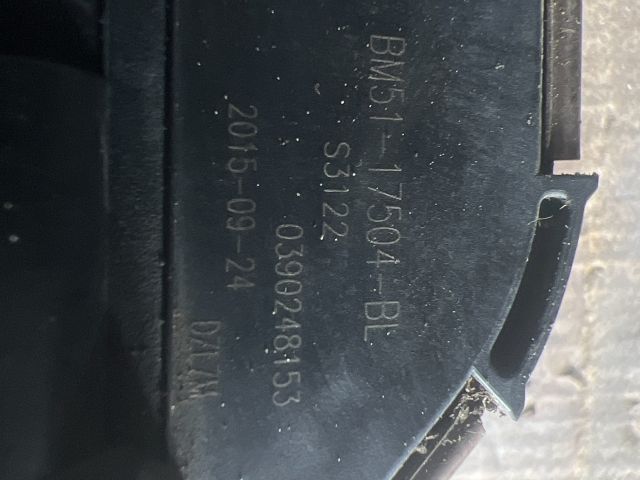 bontott FORD FOCUS III Jobb első Ablaktörlő Motor