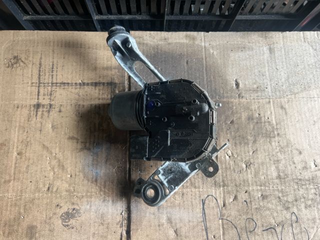 bontott FORD FOCUS III Jobb első Ablaktörlő Motor