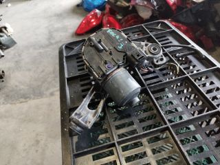 bontott FORD FOCUS III Jobb első Ablaktörlő Motor