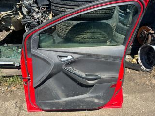 bontott FORD FOCUS III Jobb első Ajtó (Részeivel)