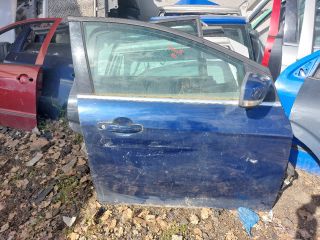 bontott FORD FOCUS III Jobb első Ajtó (Részeivel)