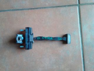 bontott FORD FOCUS III Jobb első Ajtóhatároló