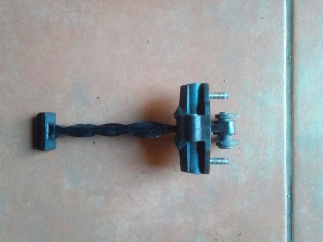 bontott FORD FOCUS III Jobb első Ajtóhatároló