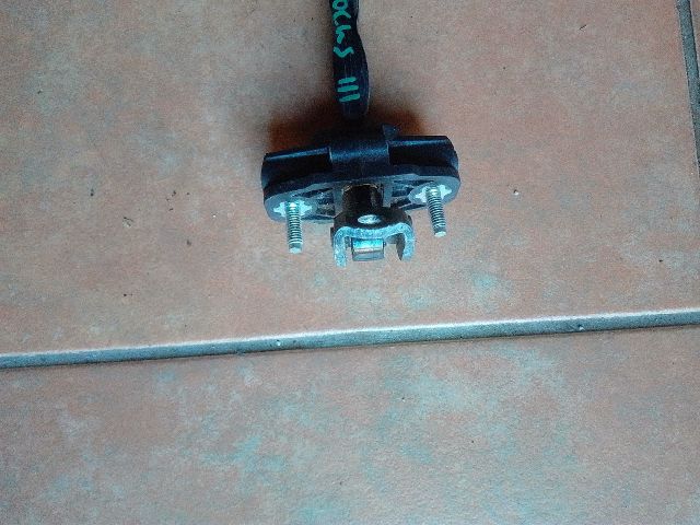 bontott FORD FOCUS III Jobb első Ajtóhatároló