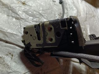 bontott FORD FOCUS III Jobb első Ajtózár