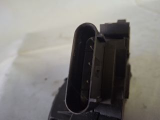 bontott FORD FOCUS III Jobb első Ajtózár