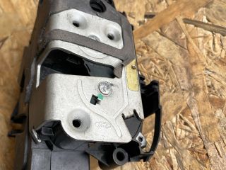 bontott FORD FOCUS III Jobb első Ajtózár