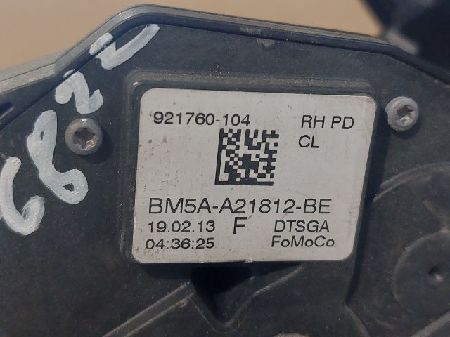 bontott FORD FOCUS III Jobb első Ajtózár