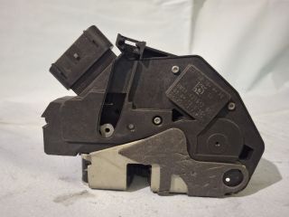 bontott FORD FOCUS III Jobb első Ajtózár