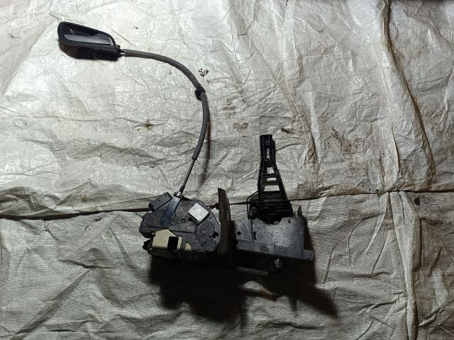 bontott FORD FOCUS III Jobb első Ajtózár