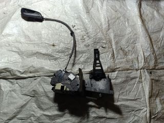 bontott FORD FOCUS III Jobb első Ajtózár