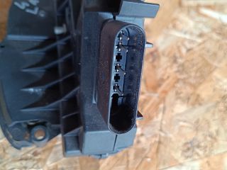 bontott FORD FOCUS III Jobb első Ajtózár