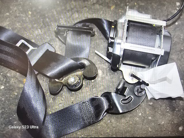 bontott FORD FOCUS III Jobb első Biztonsági Öv