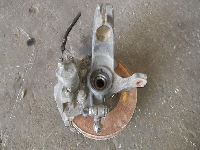 bontott FORD FOCUS III Jobb első Csonkállvány Kerékaggyal