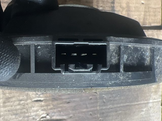 bontott FORD FOCUS III Jobb első Hangszóró