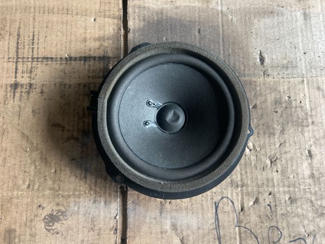 bontott FORD FOCUS III Jobb első Hangszóró