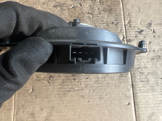 bontott FORD FOCUS III Jobb első Hangszóró